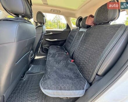 Белый МГ HS, объемом двигателя 1.49 л и пробегом 36 тыс. км за 18490 $, фото 8 на Automoto.ua