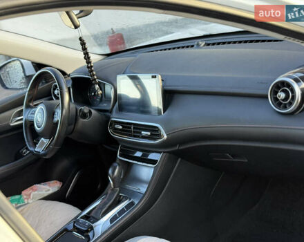 Білий МГ HS, об'ємом двигуна 1.49 л та пробігом 39 тис. км за 19500 $, фото 10 на Automoto.ua