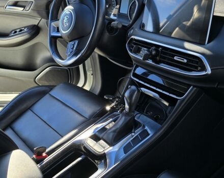 Белый МГ HS, объемом двигателя 1.5 л и пробегом 83 тыс. км за 20000 $, фото 17 на Automoto.ua