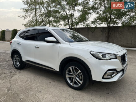 Белый МГ HS, объемом двигателя 1.5 л и пробегом 48 тыс. км за 18500 $, фото 1 на Automoto.ua