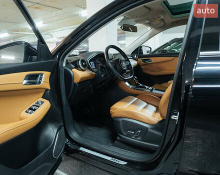 Черный МГ HS, объемом двигателя 1.49 л и пробегом 39 тыс. км за 16509 $, фото 2 на Automoto.ua