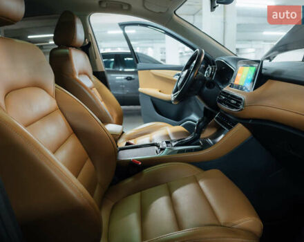 Черный МГ HS, объемом двигателя 1.49 л и пробегом 39 тыс. км за 16509 $, фото 10 на Automoto.ua