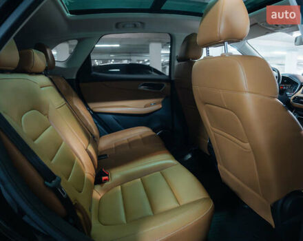 Черный МГ HS, объемом двигателя 1.49 л и пробегом 39 тыс. км за 16509 $, фото 4 на Automoto.ua