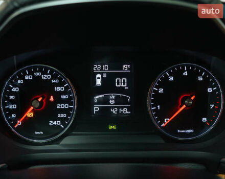 Черный МГ HS, объемом двигателя 1.49 л и пробегом 39 тыс. км за 16509 $, фото 7 на Automoto.ua