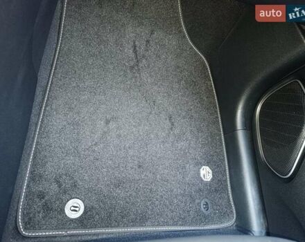 Чорний МГ HS, об'ємом двигуна 1.49 л та пробігом 10 тис. км за 19900 $, фото 35 на Automoto.ua