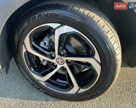 Серый МГ HS, объемом двигателя 1.49 л и пробегом 2 тыс. км за 24533 $, фото 9 на Automoto.ua