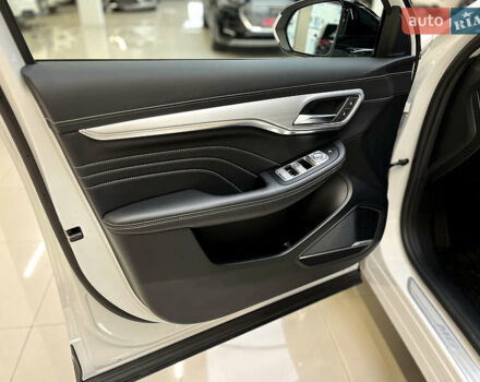 Белый МГ Marvel R, объемом двигателя 0 л и пробегом 1 тыс. км за 35189 $, фото 18 на Automoto.ua