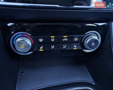 Белый МГ ZS EV, объемом двигателя 0 л и пробегом 62 тыс. км за 13700 $, фото 54 на Automoto.ua