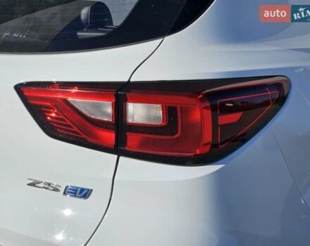 Белый МГ ZS EV, объемом двигателя 0 л и пробегом 62 тыс. км за 13700 $, фото 29 на Automoto.ua