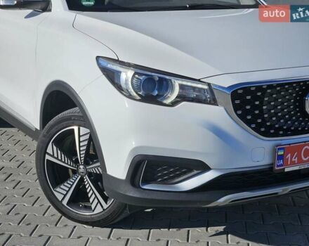 Белый МГ ZS EV, объемом двигателя 0 л и пробегом 62 тыс. км за 13700 $, фото 6 на Automoto.ua
