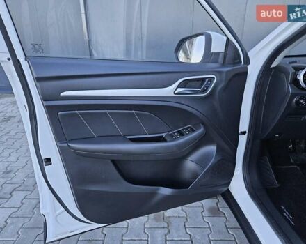 Белый МГ ZS EV, объемом двигателя 0 л и пробегом 62 тыс. км за 13700 $, фото 74 на Automoto.ua