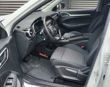 Белый МГ ZS EV, объемом двигателя 0 л и пробегом 140 тыс. км за 12700 $, фото 4 на Automoto.ua