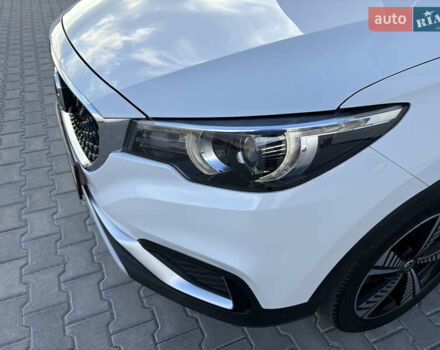 Белый МГ ZS EV, объемом двигателя 0 л и пробегом 52 тыс. км за 13650 $, фото 30 на Automoto.ua