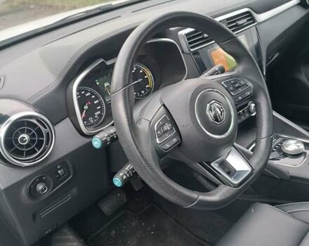 Белый МГ ZS EV, объемом двигателя 0 л и пробегом 31 тыс. км за 13900 $, фото 12 на Automoto.ua