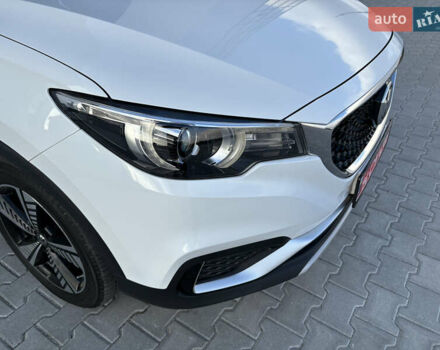 Белый МГ ZS EV, объемом двигателя 0 л и пробегом 52 тыс. км за 13650 $, фото 29 на Automoto.ua