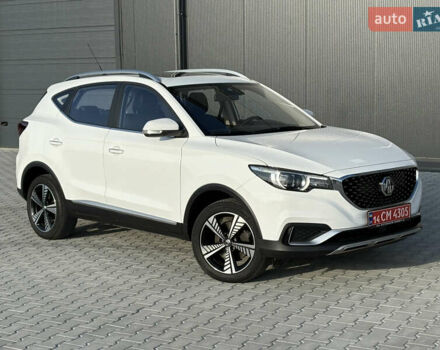Белый МГ ZS EV, объемом двигателя 0 л и пробегом 52 тыс. км за 13650 $, фото 6 на Automoto.ua