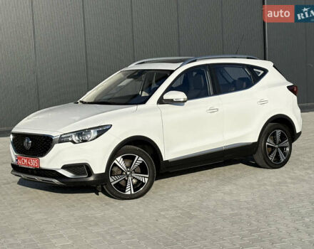 Белый МГ ZS EV, объемом двигателя 0 л и пробегом 52 тыс. км за 13650 $, фото 3 на Automoto.ua