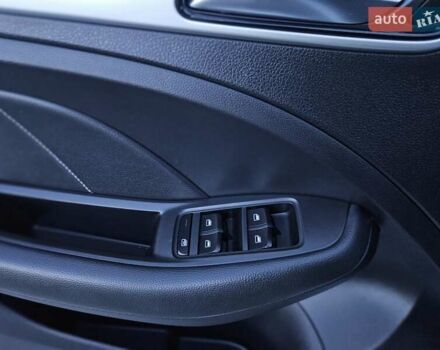 Белый МГ ZS EV, объемом двигателя 0 л и пробегом 62 тыс. км за 13700 $, фото 62 на Automoto.ua