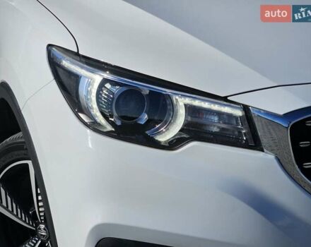Белый МГ ZS EV, объемом двигателя 0 л и пробегом 62 тыс. км за 13700 $, фото 18 на Automoto.ua