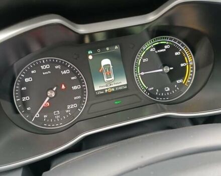 Белый МГ ZS EV, объемом двигателя 0 л и пробегом 31 тыс. км за 13900 $, фото 13 на Automoto.ua