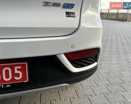 Белый МГ ZS EV, объемом двигателя 0 л и пробегом 52 тыс. км за 13650 $, фото 37 на Automoto.ua