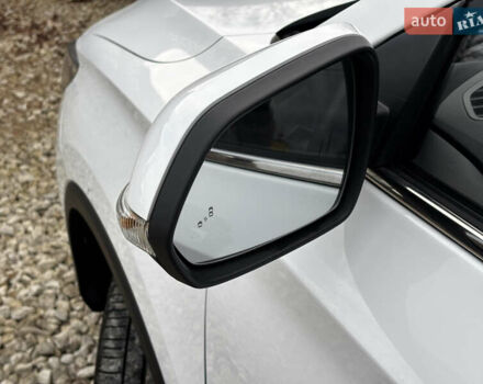 Белый МГ ZS EV, объемом двигателя 0 л и пробегом 36 тыс. км за 14000 $, фото 12 на Automoto.ua