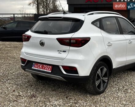 Белый МГ ZS EV, объемом двигателя 0 л и пробегом 45 тыс. км за 14300 $, фото 12 на Automoto.ua