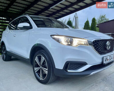 Белый МГ ZS EV, объемом двигателя 0 л и пробегом 45 тыс. км за 16999 $, фото 5 на Automoto.ua