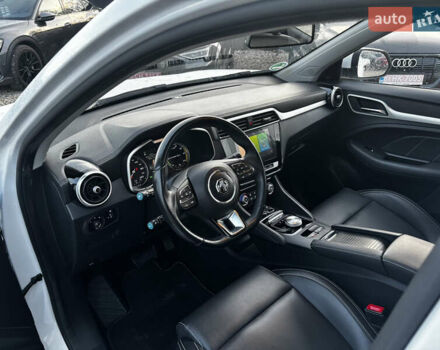 Білий МГ ZS EV, об'ємом двигуна 0 л та пробігом 70 тис. км за 13850 $, фото 19 на Automoto.ua
