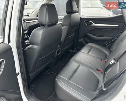 Белый МГ ZS EV, объемом двигателя 0 л и пробегом 36 тыс. км за 14000 $, фото 42 на Automoto.ua