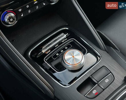 Білий МГ ZS EV, об'ємом двигуна 0 л та пробігом 70 тис. км за 13850 $, фото 30 на Automoto.ua