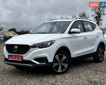 Білий МГ ZS EV, об'ємом двигуна 0 л та пробігом 42 тис. км за 14450 $, фото 13 на Automoto.ua