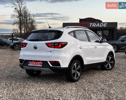 Білий МГ ZS EV, об'ємом двигуна 0 л та пробігом 70 тис. км за 13850 $, фото 10 на Automoto.ua
