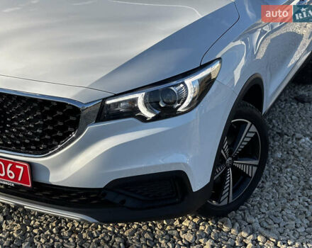 Белый МГ ZS EV, объемом двигателя 0 л и пробегом 34 тыс. км за 14100 $, фото 6 на Automoto.ua