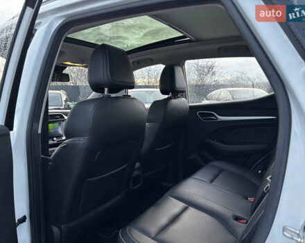 Білий МГ ZS EV, об'ємом двигуна 0 л та пробігом 70 тис. км за 13850 $, фото 43 на Automoto.ua