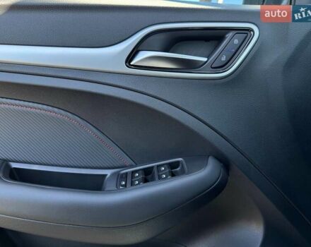 Білий МГ ZS EV, об'ємом двигуна 0 л та пробігом 83 тис. км за 16200 $, фото 19 на Automoto.ua