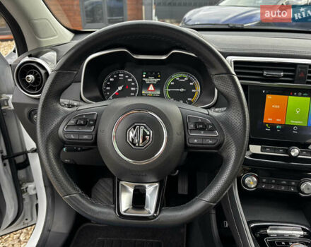 Белый МГ ZS EV, объемом двигателя 0 л и пробегом 45 тыс. км за 14300 $, фото 25 на Automoto.ua