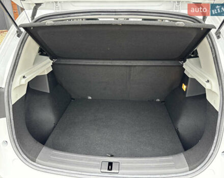 Білий МГ ZS EV, об'ємом двигуна 0 л та пробігом 42 тис. км за 14450 $, фото 55 на Automoto.ua