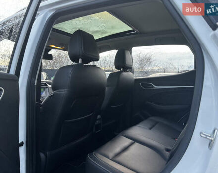 Білий МГ ZS EV, об'ємом двигуна 0 л та пробігом 70 тис. км за 13850 $, фото 39 на Automoto.ua