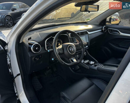 Белый МГ ZS EV, объемом двигателя 0 л и пробегом 34 тыс. км за 14100 $, фото 33 на Automoto.ua