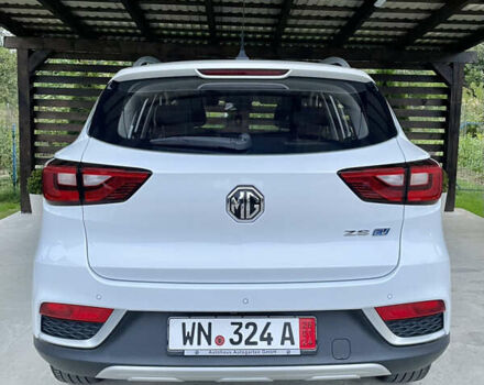 Белый МГ ZS EV, объемом двигателя 0 л и пробегом 45 тыс. км за 16999 $, фото 12 на Automoto.ua