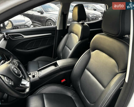 Белый МГ ZS EV, объемом двигателя 0 л и пробегом 57 тыс. км за 14100 $, фото 29 на Automoto.ua
