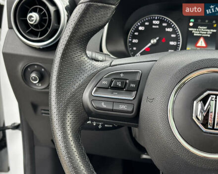 Белый МГ ZS EV, объемом двигателя 0 л и пробегом 45 тыс. км за 14300 $, фото 29 на Automoto.ua