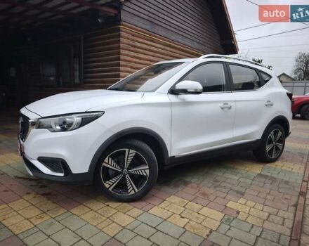 Білий МГ ZS EV, об'ємом двигуна 0 л та пробігом 12 тис. км за 13700 $, фото 9 на Automoto.ua