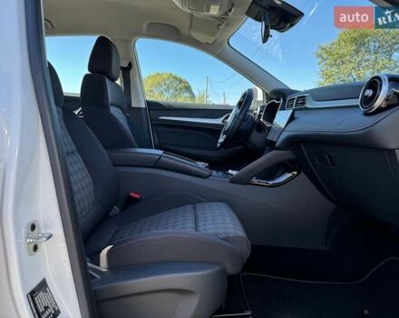 Білий МГ ZS EV, об'ємом двигуна 0 л та пробігом 83 тис. км за 16200 $, фото 48 на Automoto.ua
