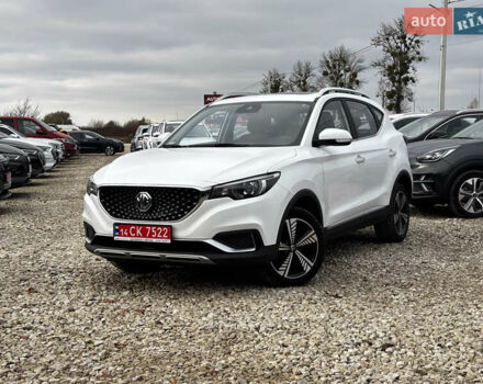 Белый МГ ZS EV, объемом двигателя 0 л и пробегом 45 тыс. км за 14300 $, фото 3 на Automoto.ua