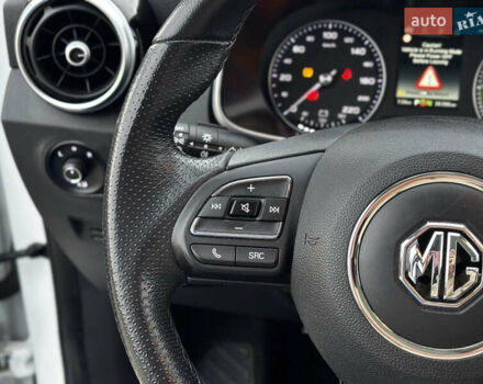 Білий МГ ZS EV, об'ємом двигуна 0 л та пробігом 36 тис. км за 14450 $, фото 13 на Automoto.ua