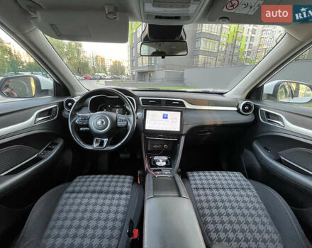 Белый МГ ZS EV, объемом двигателя 0 л и пробегом 55 тыс. км за 14999 $, фото 10 на Automoto.ua