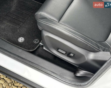 Білий МГ ZS EV, об'ємом двигуна 0 л та пробігом 42 тис. км за 14450 $, фото 39 на Automoto.ua