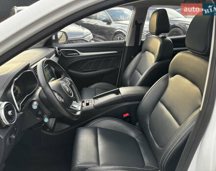 Белый МГ ZS EV, объемом двигателя 0 л и пробегом 57 тыс. км за 14100 $, фото 33 на Automoto.ua